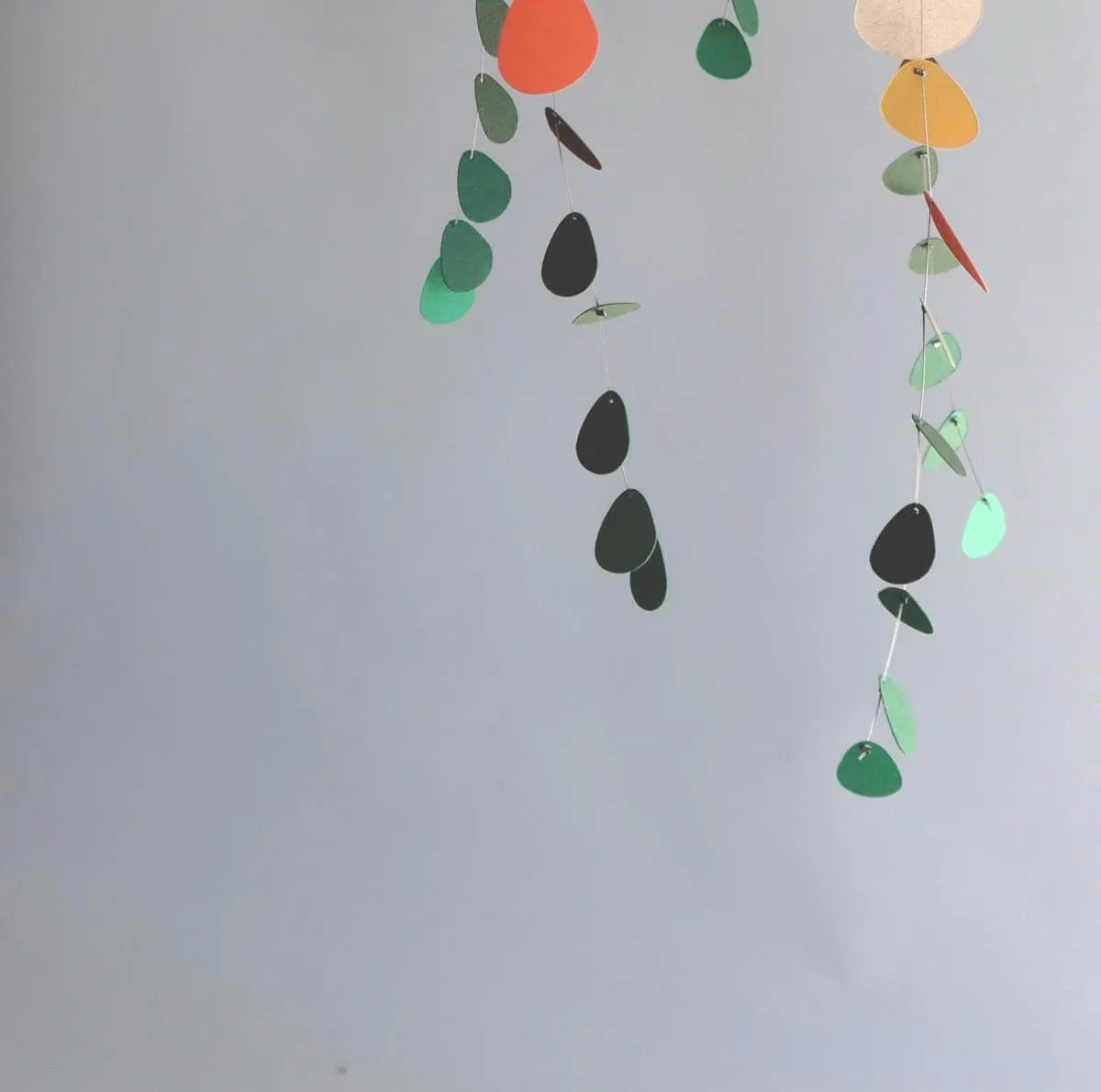 N.45 Eucalyptus Mobile Swedish Autumn