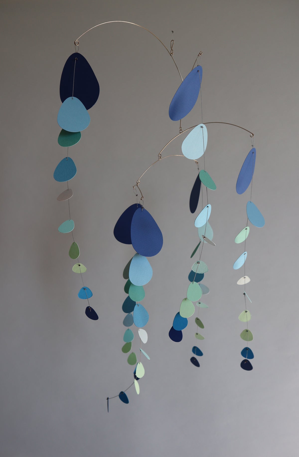 N.42 Eucalyptus Mobile Blue Degrade